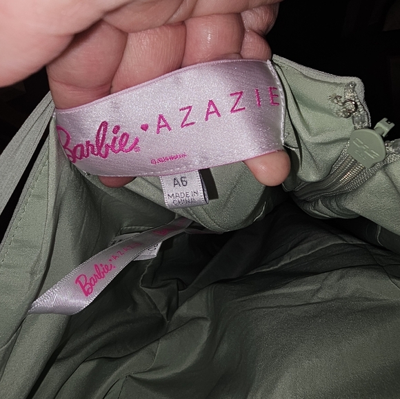 Sage green Azazie size A6 - Picture 2 of 3